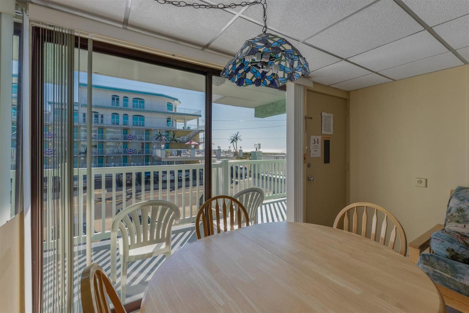 404 E Denver Ave, Unit 216 威尔伍德克拉斯特 外观 照片